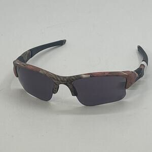 Oakley Flak Jacket Woodland Camo XLJ W/ VR28 Black Iridium Lenses Sunglasses (C)